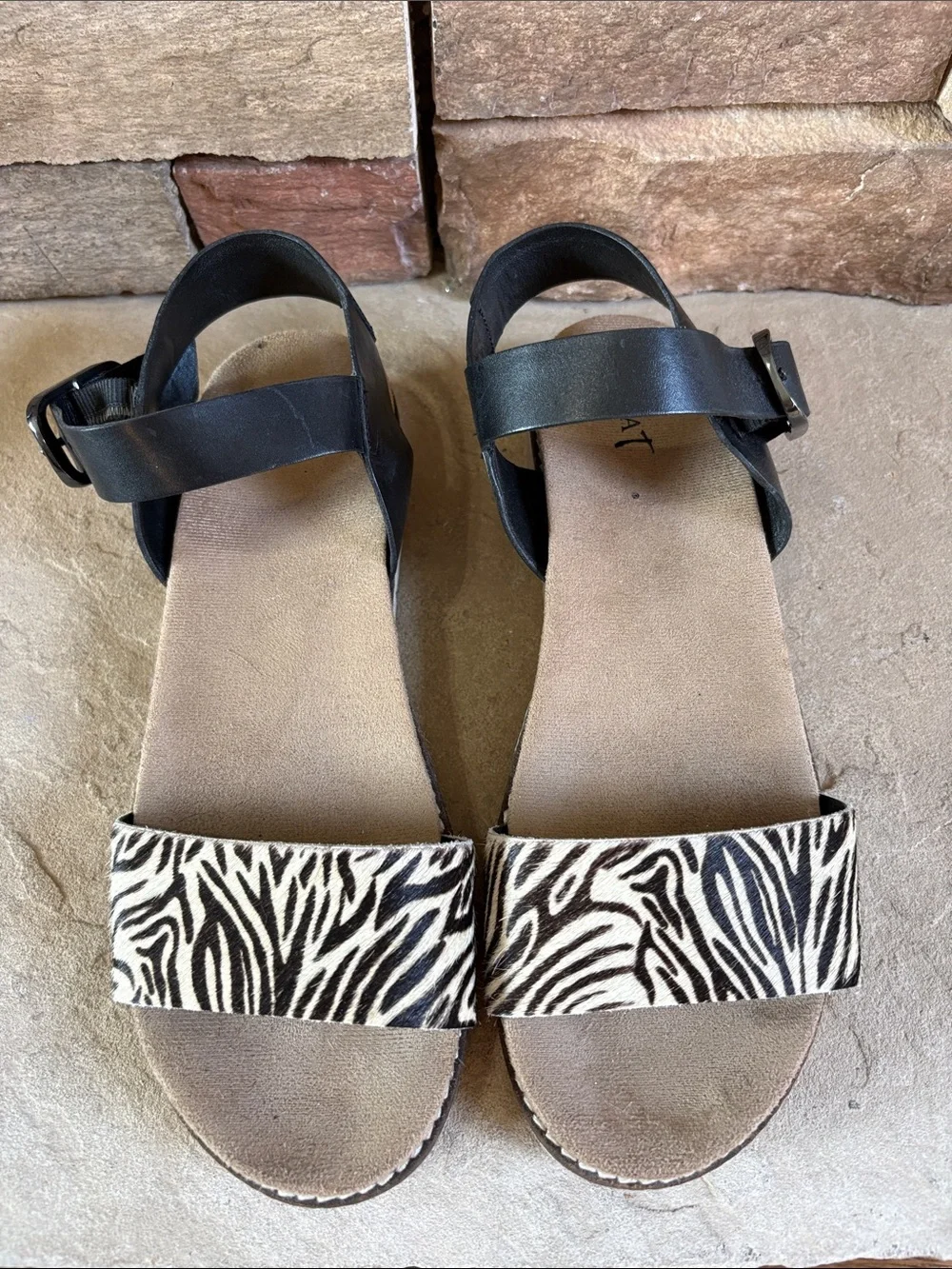 Diba t sz 10 black leather and animal print cow hair sandals - Picture 9 of 12
